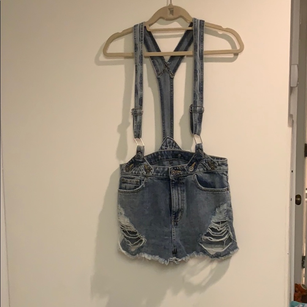 ❤️ Overalls - Picture 2 of 3